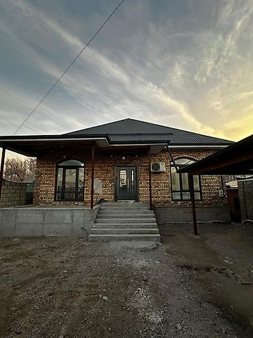 Продажа коттеджей и домов: 🏡 **ПРОДАЁТСЯ ДОМ** 📍 Район: Карагачевая Роща 📝 **Описание:** — 9
