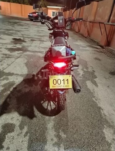 Motosikletlər: Model: Champ motosiklet (qara rəng) Tip: Şəhər/kommuter üslublu — 3