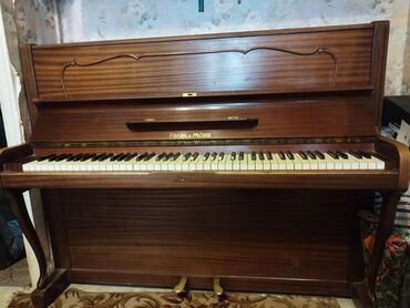 репетитор игры на пианино: Продаю фортепиано (пианино) Производство Германия Не настроено сейчас
