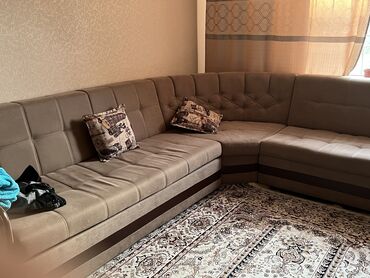 угловая мягкая мебель для кухни: Угловой диван, Б/у