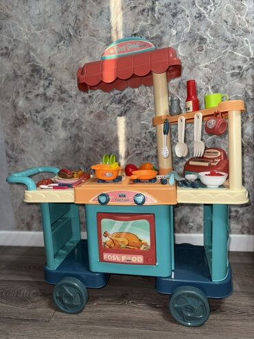сколько стоит игрушечная кухня: Кухня-кафе, детская игра Передвигается на колесиках, духовка