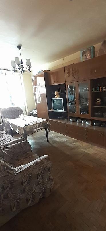 Mənzillər: Bakı, 4 otaqlı, Köhnə tikili, m. Həzi Aslanov, 90 kv. m — 1