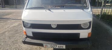 цены на машины бишкек: Белый фургон Volkswagen Transporter T3, предназначенный для перевозки
