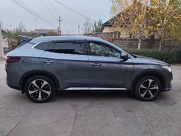 kamry 35: BYD Song Plus: 2021 г., 1.5 л, Гибрид, Кроссовер — 7