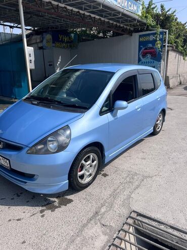 Honda: Honda Fit: 2003 г., 1.3 л, Вариатор, Бензин