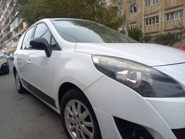 Renault: Renault Grand Scenic: 1.5 l | 2009 il 420000 km Van/Minivan — 4