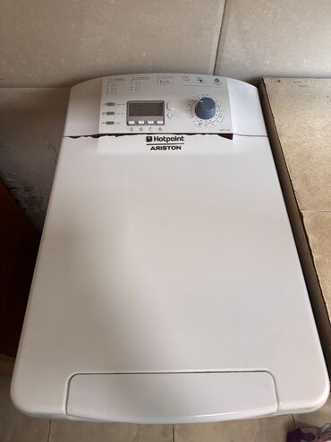Стиральные машины: Стиральная машина Hotpoint Ariston, Б/у, Автомат, До 6 кг, Полноразмерная