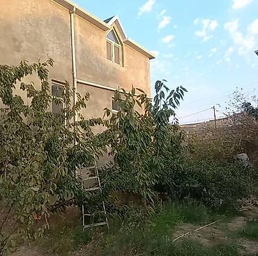 ağdaşda satilan evler: Bakı, Görədil, 140 kv. m, 5 otaqlı, Hovuzsuz, İşıq, Qaz, Su — 2