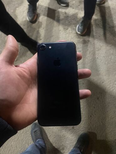 Apple iPhone: IPhone 7, 64 GB, Black Titanium, Barmaq izi