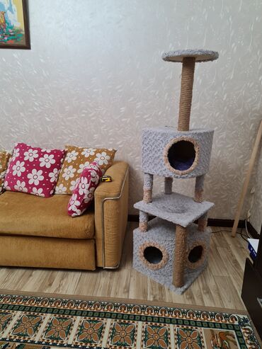 дом сабаки: Кошачий домик с когтеточками удобный, мягкий, надёжный станет любимым