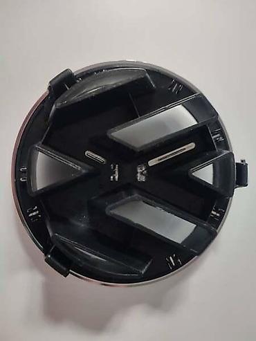 kn filter za auto: PREDNJI ZNAK 130MM ZA VOLKSWAGEN PASSAT B5.5 | Prednji znak u masci — 2