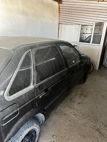 sprinter 2 2: Volkswagen Passat: 1988 г., 1.8 л, Механика, Седан — 2