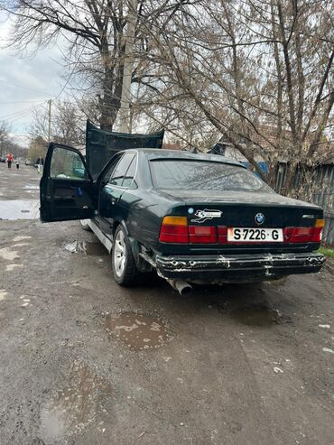 вампер сешка: BMW 5 series: 1993 г., 2.8 л, Механика, Бензин, Седан