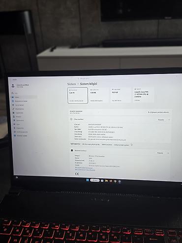 купить игровой ноутбук: MSI brendinə məxsus güclü və geniş ekranlı oyun və iş noutbuku — 1