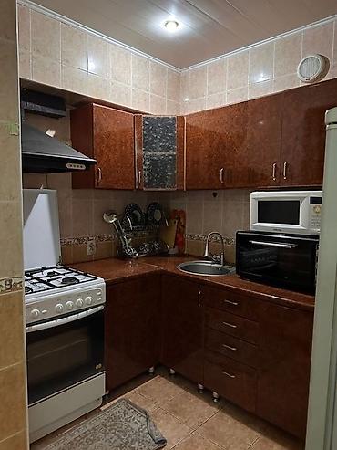 Батирлерди ижарага берүү: 2 бөлмө, Аламедин-1 мкр Кыймылсыз мүлк агенттиги, Жаныбарлар менен болот, 1 айдан баштап, 3 айдан баштап, 6 айдан баштап, Толугу менен эмереги бар — 2