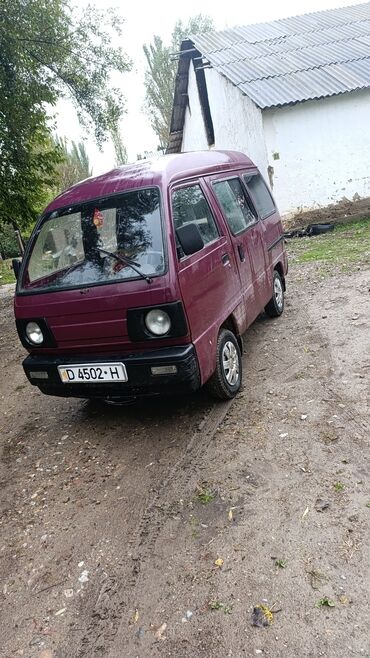 битий авто: Daewoo Damas: 1993 г., 0.8 л, Робот, Бензин, Фургон