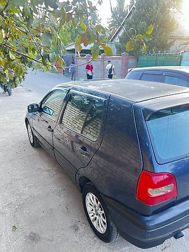 89 2: Volkswagen Golf: 1994 г., 1.6 л, Механика, Бензин, Хэтчбэк — 3