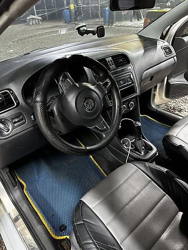 Volkswagen: Volkswagen Polo: 2011 г., 1.6 л, Механика, Бензин, Седан — 8