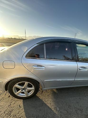 Mercedes-Benz: Mercedes-Benz E-Class: 2004 г., Седан — 4