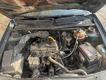 есть торг: Volkswagen Golf: 1995 г., 1.8 л — 7