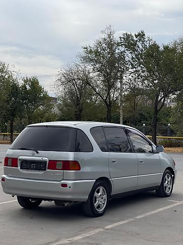 ипсум бампер: Toyota Ipsum: 1996 г., 2 л, Автомат, Бензин, Минивэн — 10