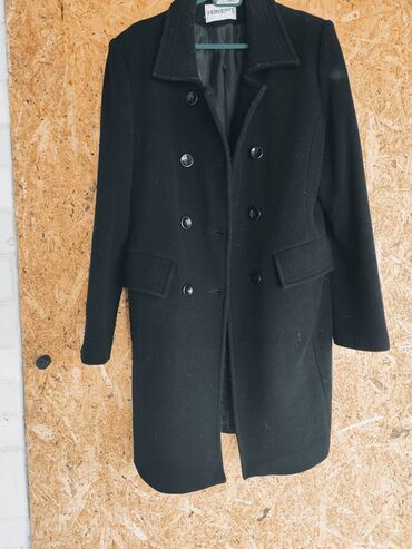 kozna jakna sa pravim krznom: Predivan crni kaput