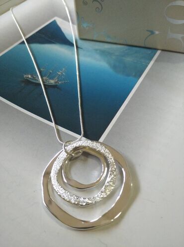 svečane haljine sa šljokicama: Pendant necklace, Material: Silver
