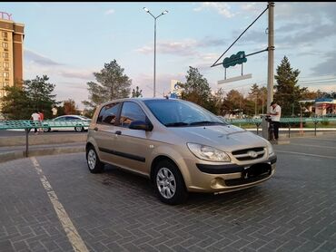 Легковой транспорт: Сдаю в аренду: Легковое авто, Под такси