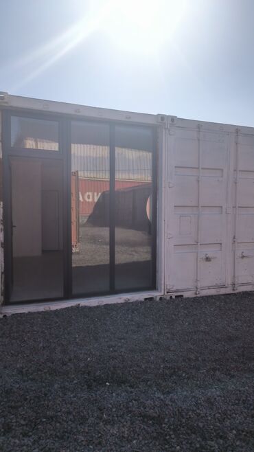 дом деревянный: Продается контейнер Модуль из морского контейнера с панорамным
