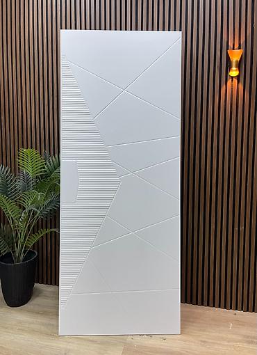 mdf plintus: Ağ rəngli modern interyer qapısı - Material: MDF və ya ağac əsaslı — 1