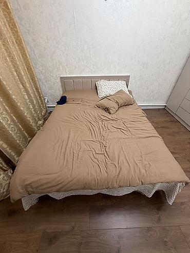 Двуспальные кровати: Двуспальная кровать, Новый, С мягким изголовьем, длина - 200 см — 2