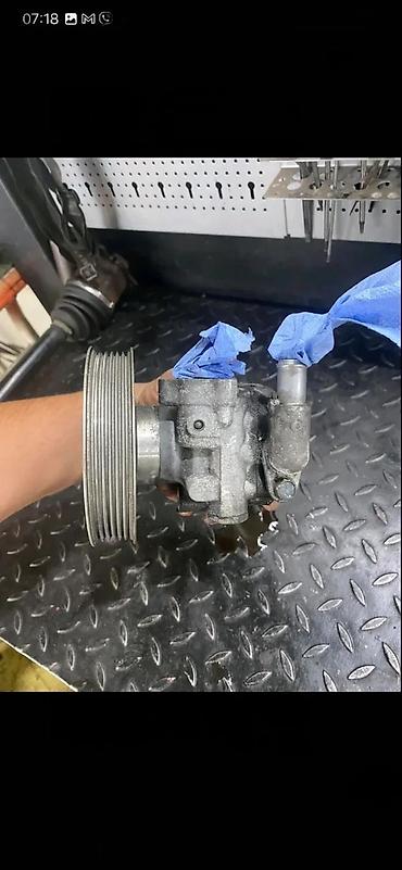 kamere za traktor: AUDI A4 A5 1.8 TFSI DELOVI SERVO PUMPA 8K0145153F | audi vw delovi — 3