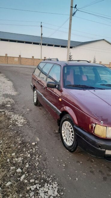 Volkswagen: Volkswagen Passat: 1991 г., 1.8 л, Механика, Бензин, Универсал