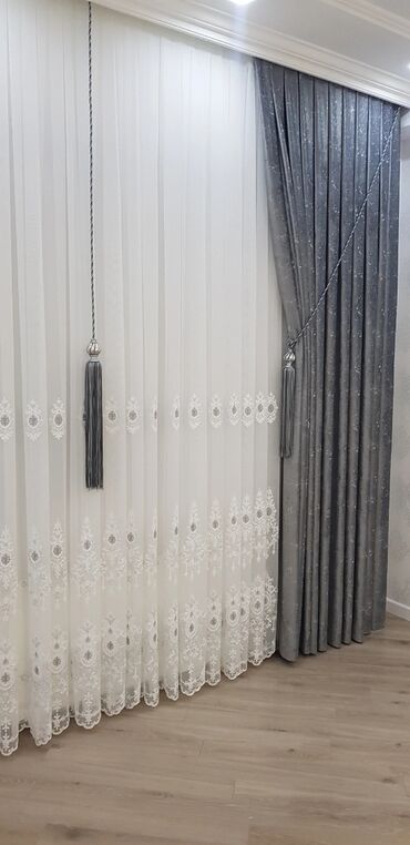 Pərdə və tüllər: Qəşəng pərdələr otağa zəriflik qatır. Ağ tül pərdələr işığı yumşaq — 20
