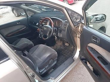e klass: Honda Stream: 2001 г., 2 л, Автомат, Бензин, Минивэн — 9