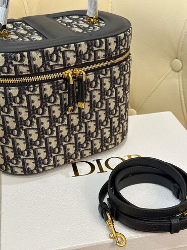 сумка диор бишкек: Продаю сумка Dior,качество коробка,пыльникдокументы