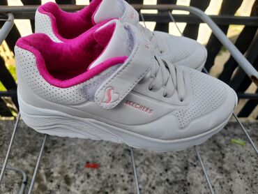 zimska obuca na akciji: Skechers, Size - 33, Waterproof