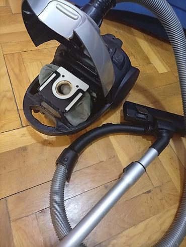 Klasični usisivači: Vox usisivač sa kesom – klasični „canister“ model. platnena vreća — 3