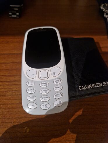 Nokia 3310 tam arginaldi və idealdi. giymət sondu. hec kim giymətə
