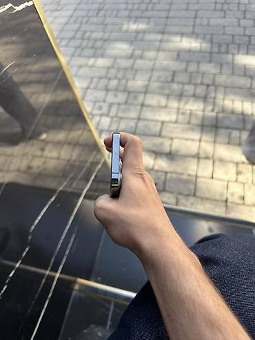 iphone 15 pro qara: IPhone 13 Pro, 256 GB, Graphite, Face ID — 8