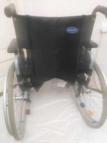 Invalidska kolica: Francuska aluminijumska invalidska kolica cuvene marke INVACARE, u — 8