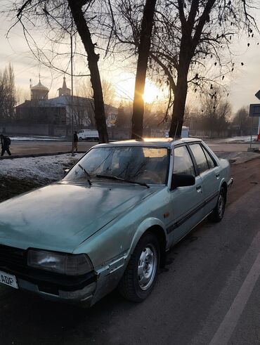 Mazda: Mazda 626: 1985 г., 1.6 л, Механика, Бензин, Седан