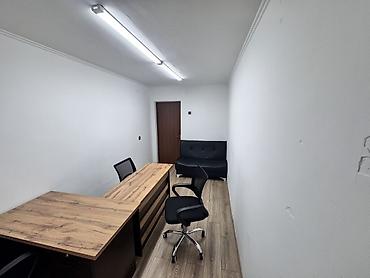 снять мини офис: Сдаю Офисный кабинет: 12 м², В жилом комплексе, С ремонтом, С отдельным входом — 2