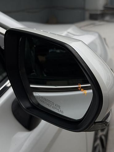 Toyota: Toyota Camry: 2022 г., 2.5 л, Автомат, Гибрид, Седан — 9