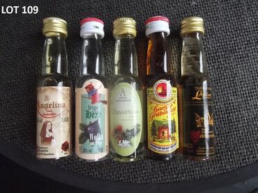 Ostali predmeti za umetnost i kolekcionarstvo: Reklamne flašice mini bottles unučići čokanji fraklići 4. Kao sa slika — 17