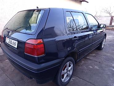 Volkswagen: Volkswagen Golf: 1992 г., 1.8 л, Механика, Бензин, Седан — 3