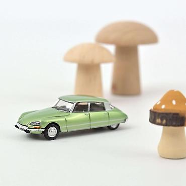 odece: 🚗 Citroën DS 23 Pallas 1973 – Albatros Beige – Norev (1:43) Norev — 1