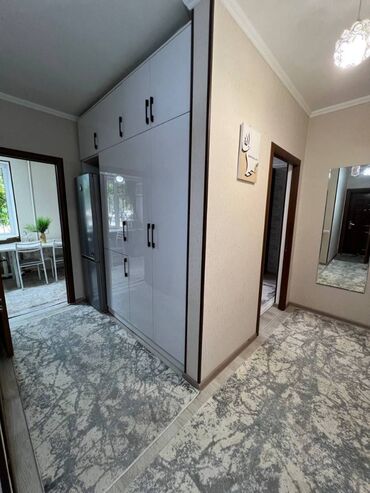 квартира с подсления: 3 комнаты, 70 м², Индивидуалка, 1 этаж