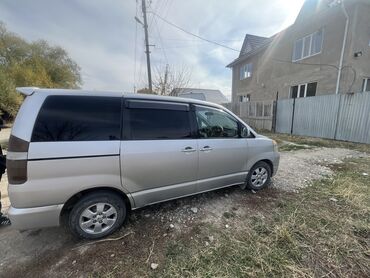 капот на одисей: Toyota Voxy: 2003 г., 0.2 - engine capacity л, Автомат, Бензин, Вэн/Минивэн