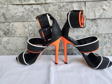 Sandale: Sandale, 40 na lalafo.rs — 11 Sandale: Sandale, 40 — 11